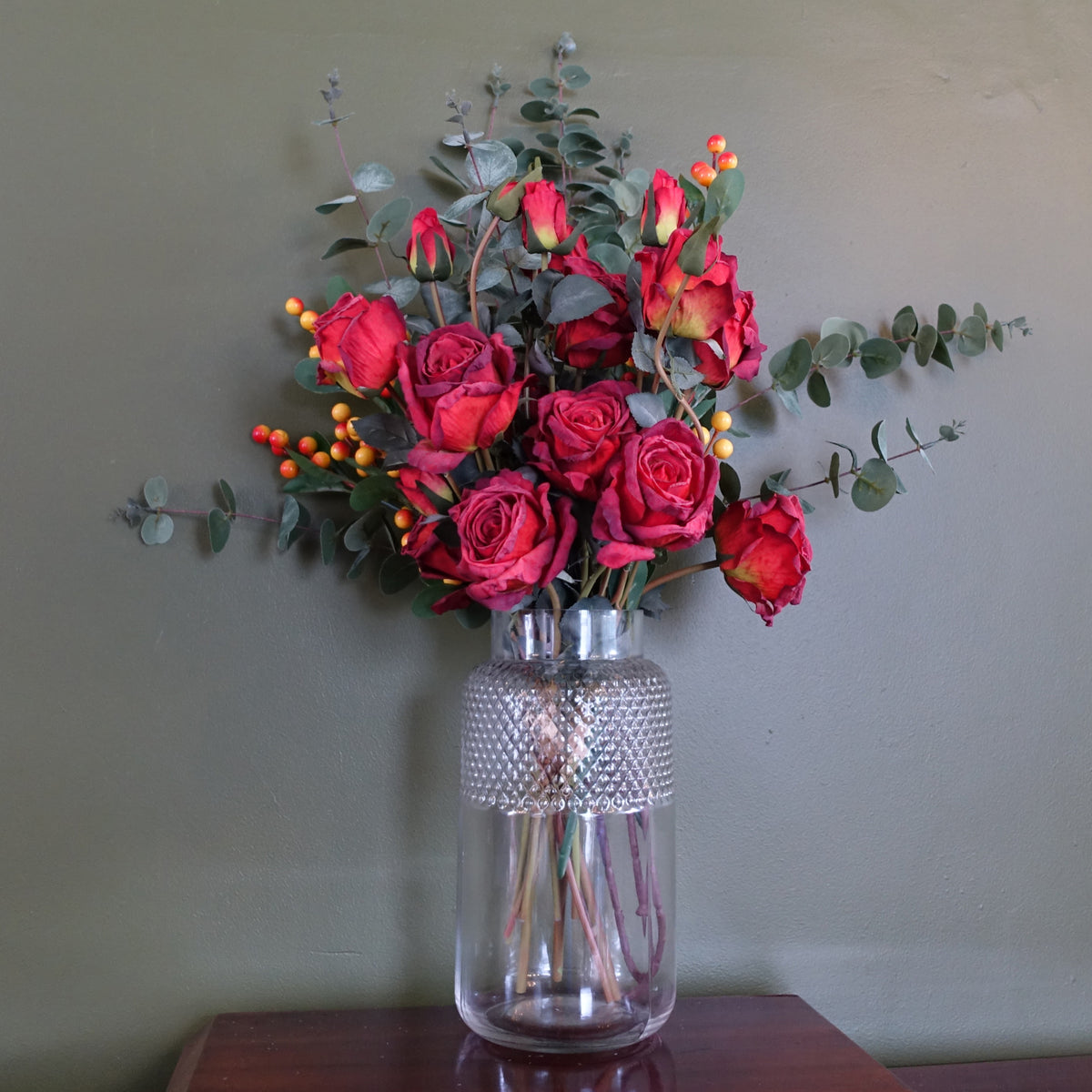 29cm Clear Glass Diamond Vase – image 2