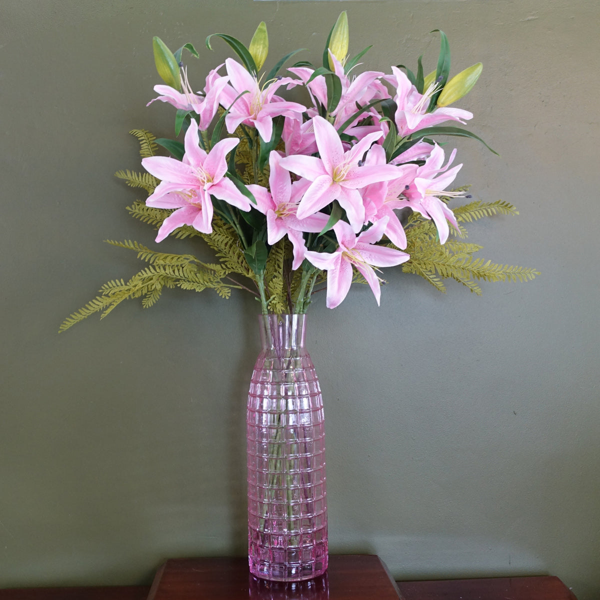 49cm Tall Pink Square Glass Vase – image 2