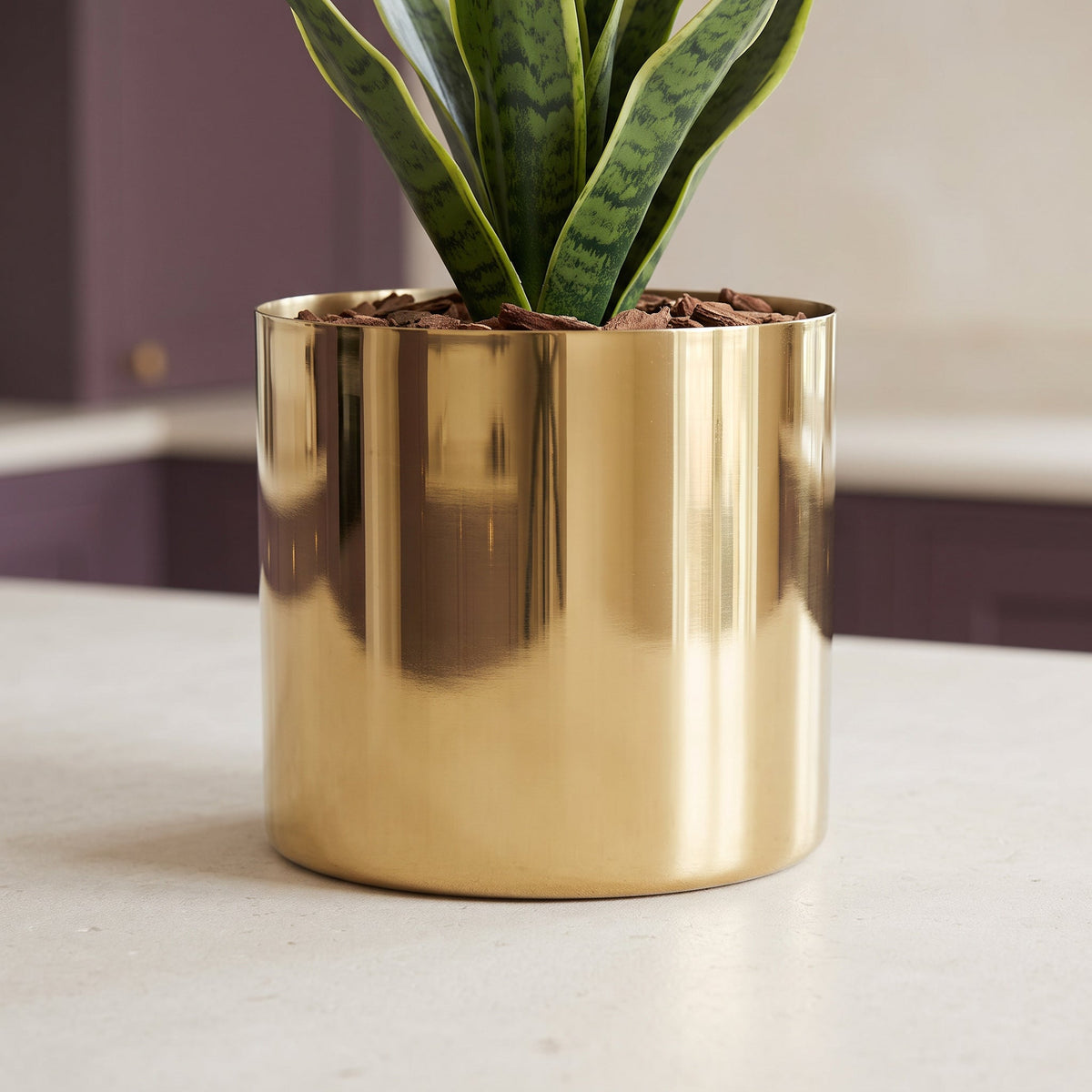 Leaf Metal Planter Plant Pot 20 x 18cm