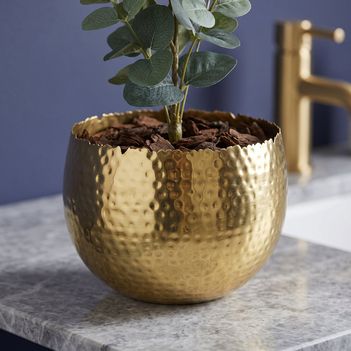 Large Metal Display Bowl Hammered Finish - Curved Edge