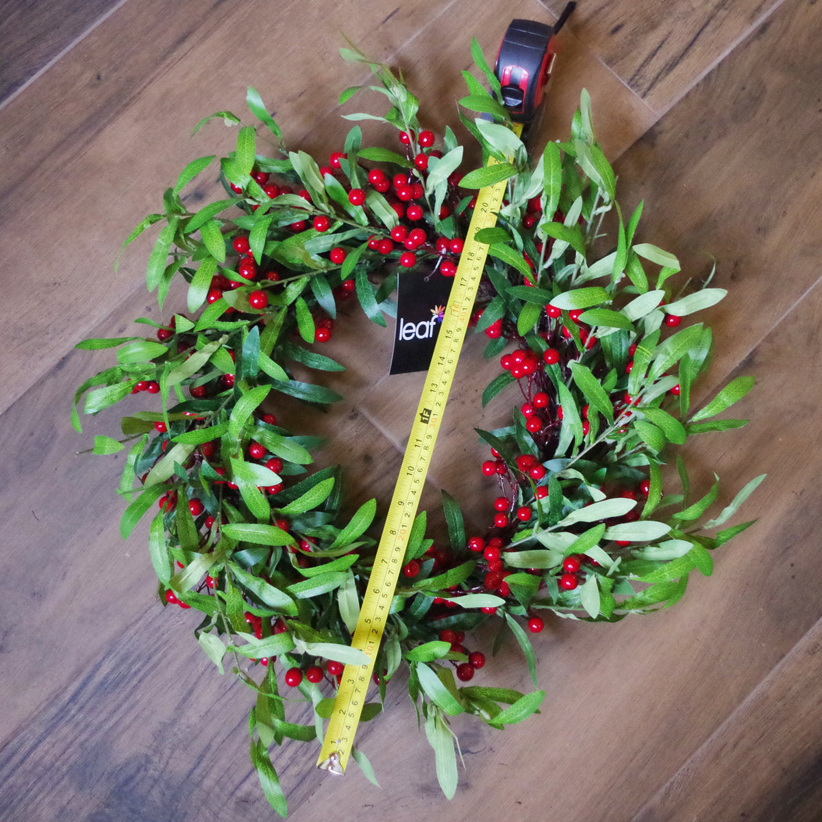 60cm (24") Large Luxury Christmas Artificial Mistletoe Leaf and Red Berry Floristry Wreath – image 6
