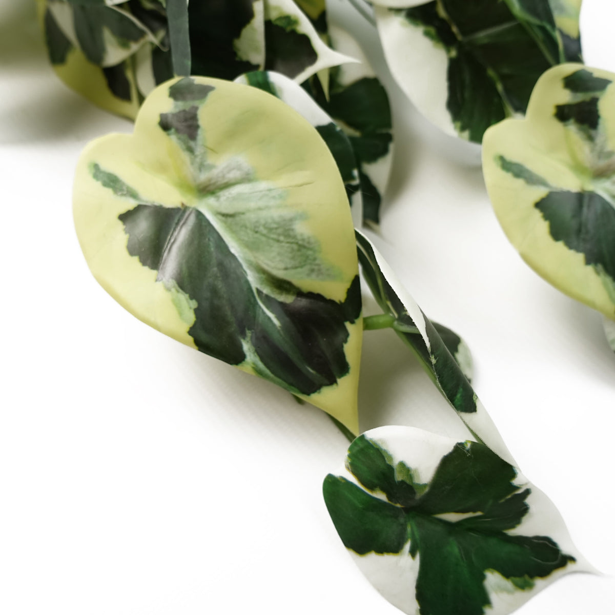 40cm Artificial Trailing Variegated Marble Pothos Plant – image 3